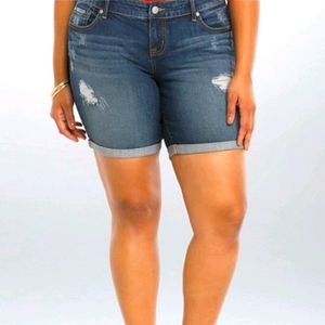 Torrid mid shorts with repaired destruction
